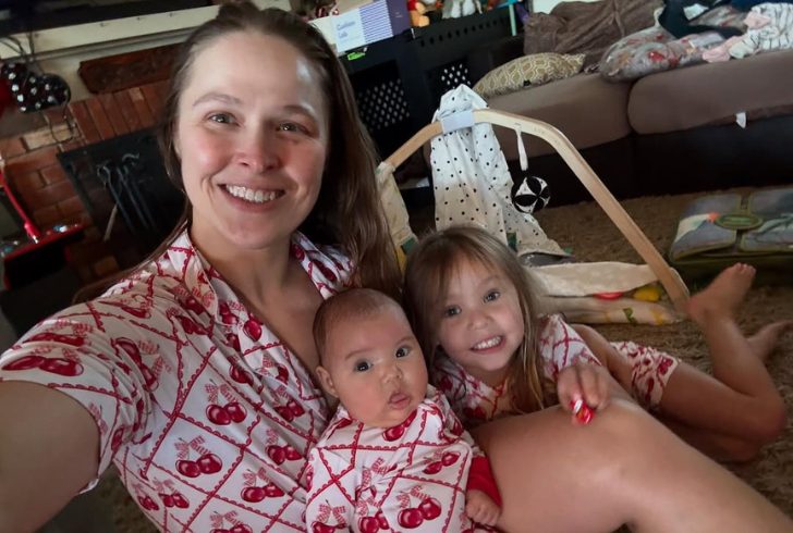 Ronda Rousey spending time with family